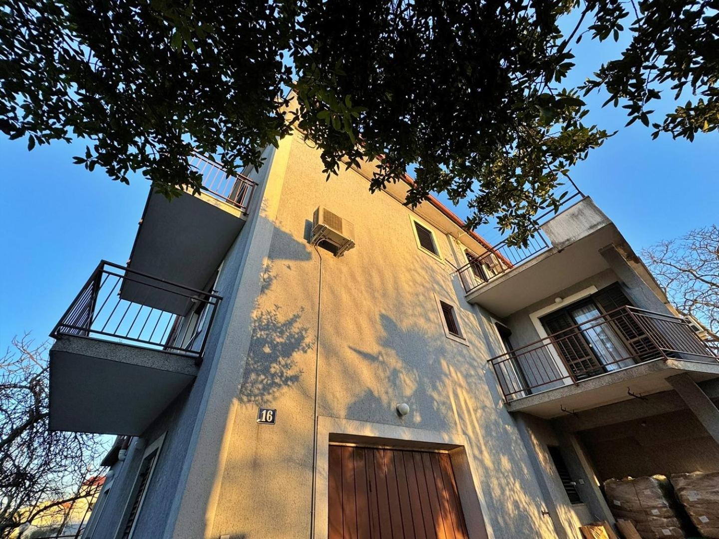 מאלינסקה Apartments Katarina מראה חיצוני תמונה